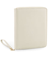Boutique travel/tech organiser